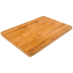 Traeger Grills Traeger Magnetic Bamboo Cutting Board